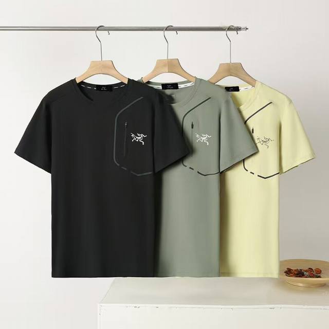 arc'teryx-始祖鸟2025 夏装新款Arc鸟家男士短袖户外运动压胶拉链口袋圆领T恤 轻量速干四面高弹 上身舒适有型 四针六线拼接 工艺考究 胸前拉防水压