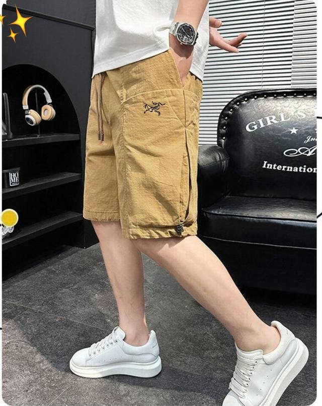供 Arc'teryx始祖鸟水洗纯棉短裤大口袋重磅夏季短裤欧美风男士工装五分裤短裤 25年夏季新款四季皆宜的百搭单品 街头潮流复古风十足 100%纯棉面料手感柔