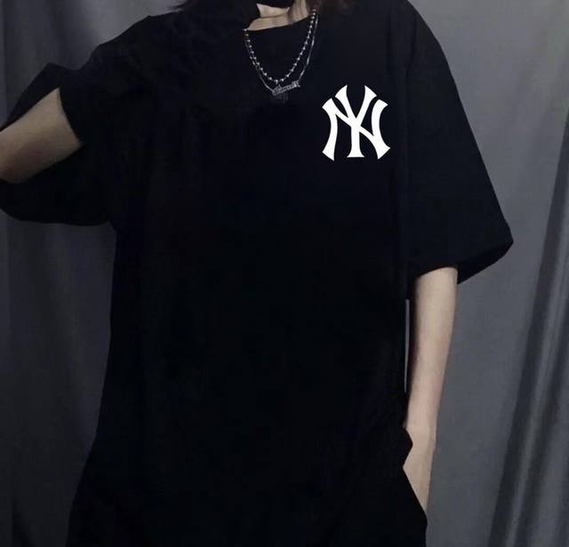 mlb Yankees- Ny 圆领短袖半袖T恤 面料采用260克纯棉双纱食毛面料 双线二本针压线 久洗不变形 原版定制三标 高端进口印花 随意水洗 情侣可穿