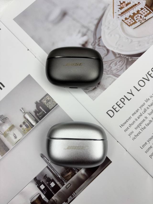 速度围观 精品外贸尾单 太稀有 Bose Qc Ultra主动降噪立体声蓝牙耳机 上耳绝对舒适 好评如潮 原厂原封 此款被福布斯杂志赞誉 将主动降噪带到了新高度