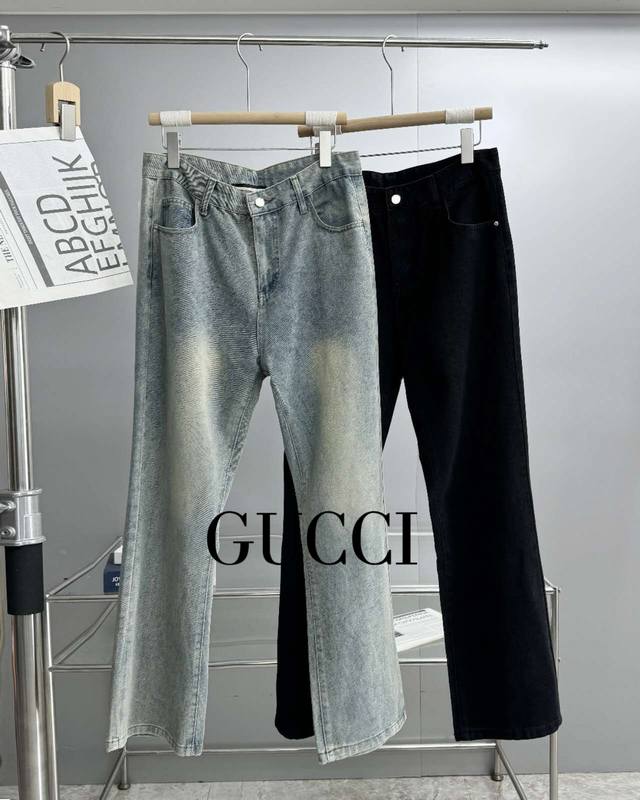 gucci 古驰小蜜蜂海外限量款纯色牛仔裤 男女同款 25最新款 简约大方日常通勤首选 辨识度更高 宽松廓型 男女都可驾驭 重度洗水 区别市场垃圾版本 质感非常