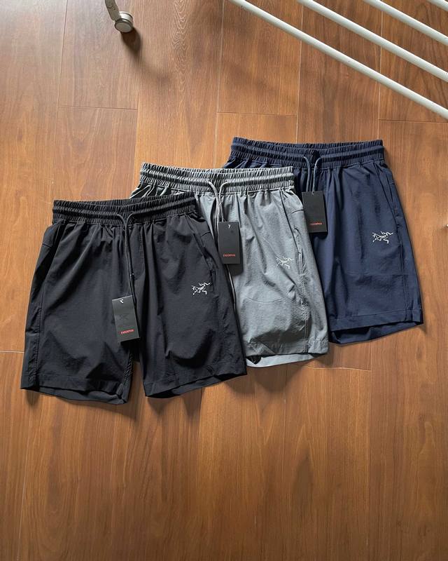 高品质 Arc'teryx 始祖鸟2025夏季最新款男士商务休闲梭织运动短裤 都市通勤运动短裤 特定进口面料 原厂工艺 25年夏季新款短裤面料定制微弹冰感梭织布