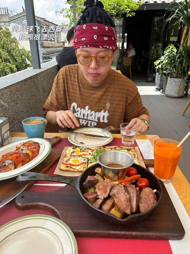 原厂品质 carhartt Wip 卡哈特大字母印花Logo 条纹圆领短袖T恤 杨幂同款 经典条纹元素 百搭耐看 230G纯棉面料 定织定染 定制螺纹 舒适柔软