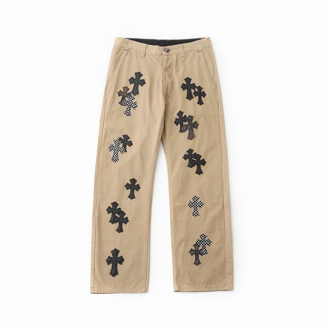 chrome Hearts 克罗心 迷彩棋盘十字贴皮牛仔裤- 男女同款 充满探索时尚极致的Chrome Hearts新款克罗心裤子 巧妙融合迷彩十字 棋盘十字等