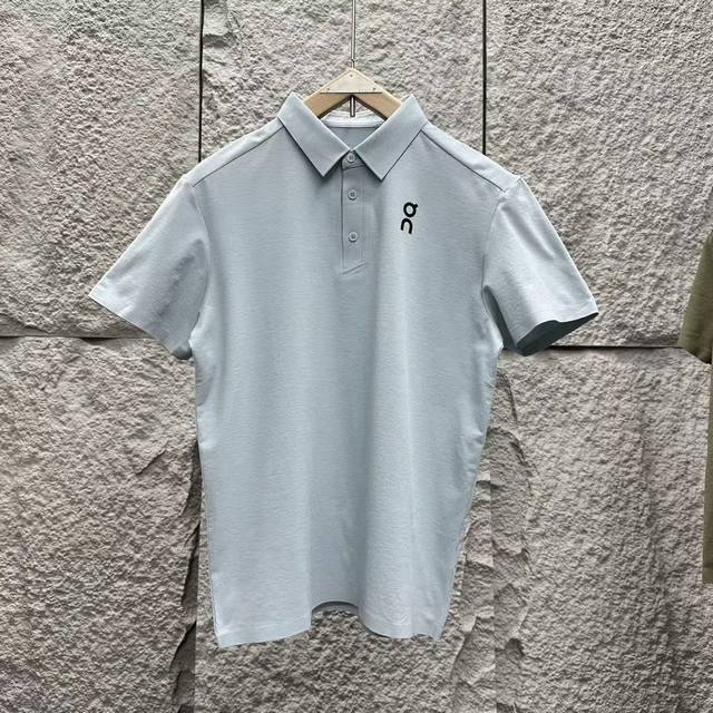 昂跑On男士无缝压胶polo翻领短袖 面料使用260克高弹格鲁网新款面料 针孔布面 细长纤维吸汗透气 速干降温 持续冰凉 有效反射紫外线 无痕多处压胶 告别多余