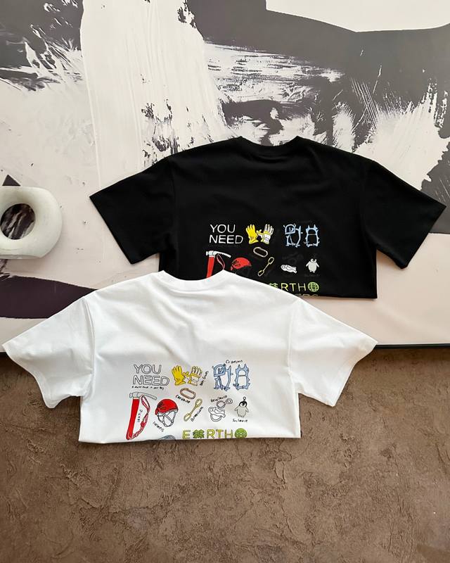 上新# kolon Sport 可隆25Ss 夏新款短袖T恤 海外版 男女同款 双面液氨面料升级 采用日本液氨丝光工艺双面处理 液氨技术能使棉纤维膨胀后收缩 比