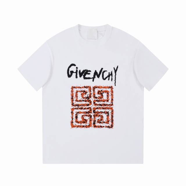 givenchy 纪梵希 新款推荐 印花休闲短袖T恤 面料 240克双纱高密度纯棉面料 - 工艺: 整件衣服采用精密压花工艺 - 男女同款均可驾驭 - 尺码 M