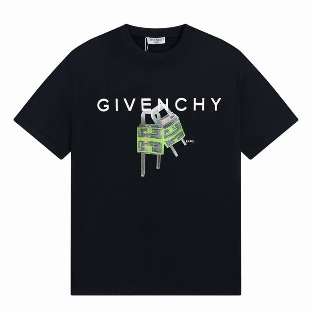 givenchy 纪梵希 早春新款原单男士圆领短袖T恤 专柜同步面料 240克双纱高密度纯棉面料 - 工艺: 整件衣服采用精密压花工艺 - 男女同款均可驾驭 -