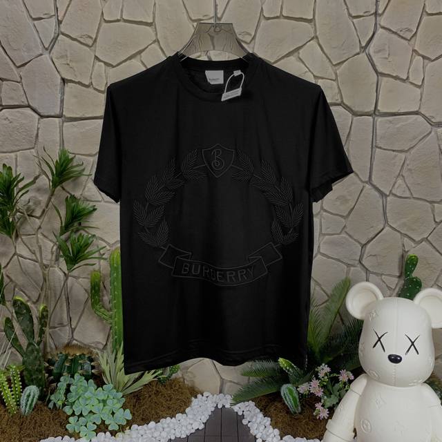 panda版本 供货 #代购级 巴宝莉 Burberry博柏利 纯色Logo图案刺绣圆领短袖 T恤 黑色 秒杀市面上一切版本 只能说根本就不是一个级别的存在 不