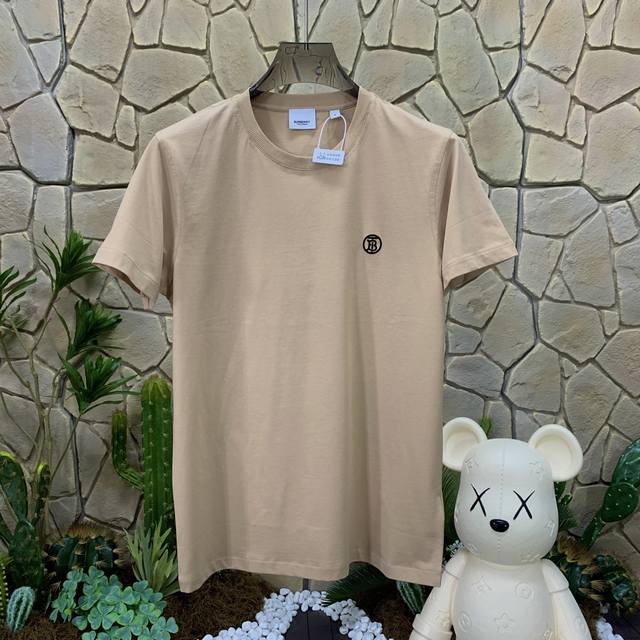 panda版本 供货 #代购级 巴宝莉 Burberry博柏利 纯色字母刺绣圆领短袖T恤 卡其色 秒杀市面上一切版本 只能说根本就不是一个级别的存在 不管是材质