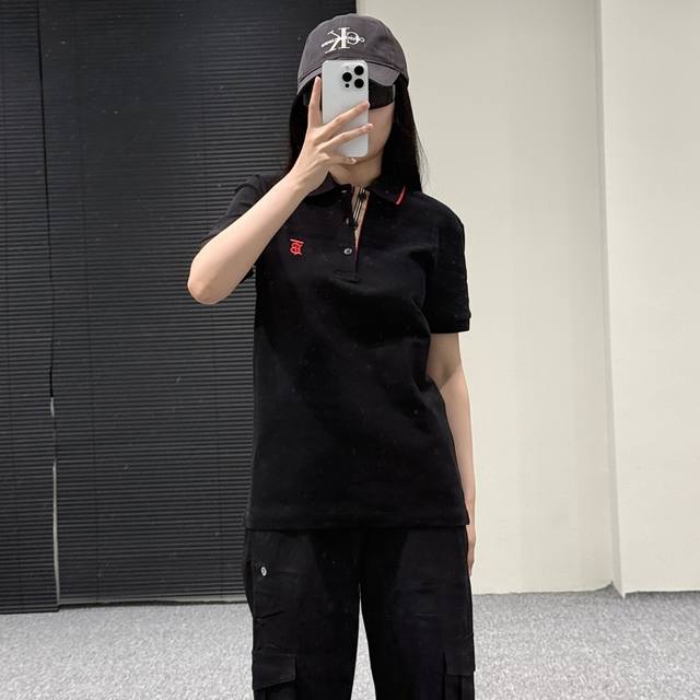 Bbr 短袖 polo 衫 黑色 上身展示 模特试穿 Xs 码 身高 162Cm 47Kg