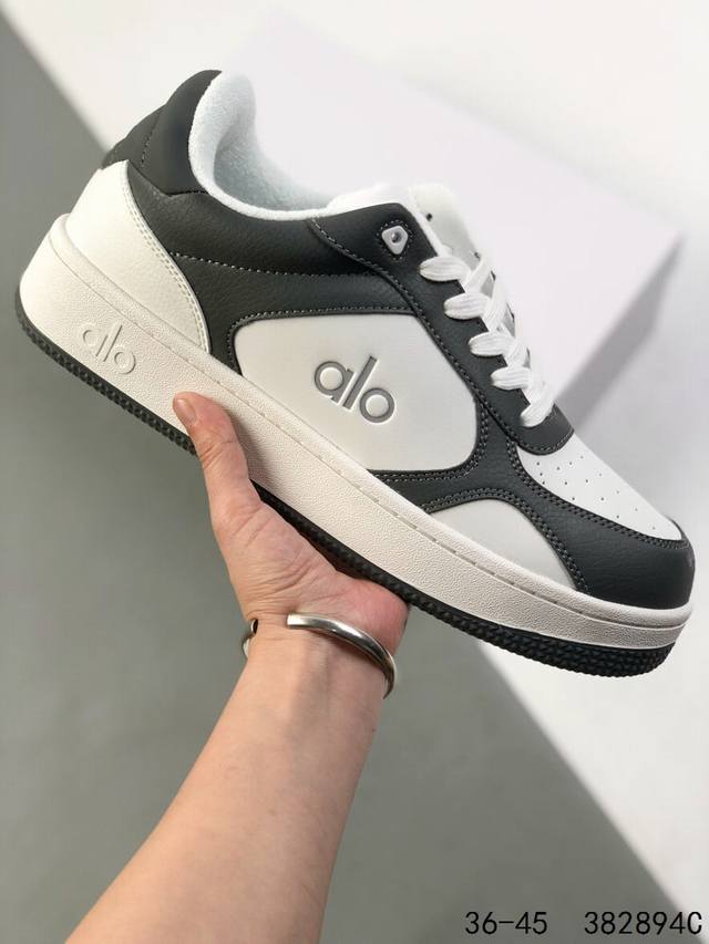 alo Yoga Recovery Mode 舒适简约小白鞋 防滑耐磨 低帮 运动板鞋 男女同款 明星圈很火的Alo真的很贵气 质感一绝 鞋垫有一点厚度 小个子