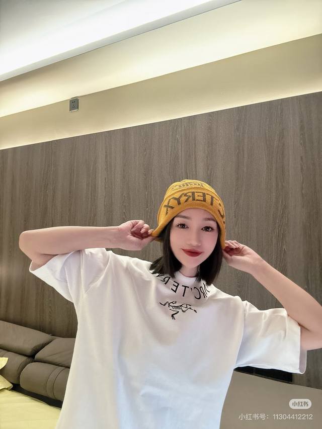 高品质 品名 始祖鸟 Arc'teryx 24Ss 领圈字母厚板压胶印花 男女同款圆领纯棉短袖T恤 版型 宽松版 面料 330G全棉精梳棉 颜色 白色-黑色 尺