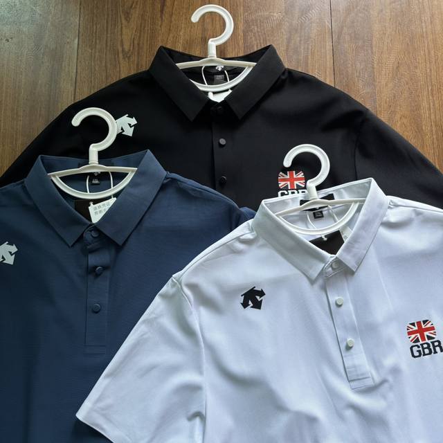 高品质 雪梨纸精包装 descente 迪桑特男士夏季冰丝无痕速干polo衫 polo版型垂直立挺 3D立体裁剪 全身多处拼接 面料采用优质光感冰丝双弹面料 冰