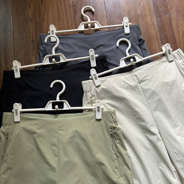 供 descente迪桑特25夏季新品 男士户外运动健身跑步打球透气凉感速干短裤 掌柜力荐 线上线下同步 品相一级棒 代工厂p出品 客供面料 90%尼龙+10%