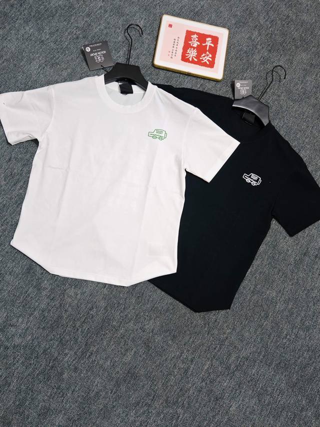 kolon Sport 可隆25Ss新款短袖T恤 官网同款 男女同款 双面液氨面料升级 采用日本液氨丝光工艺双面处理 液氨技术能使棉纤维膨胀后收缩 比普通丝光面