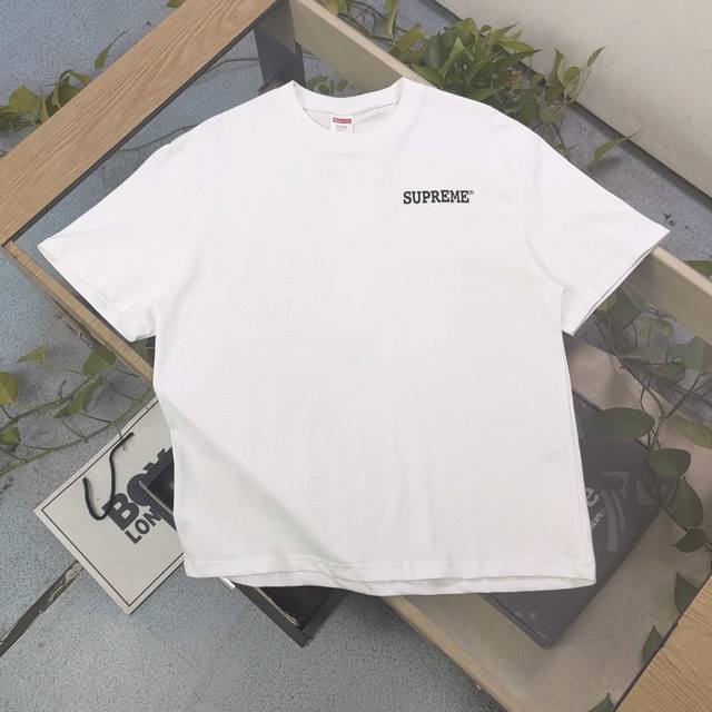 上新 款号 Bm2027 高版本 2025新款Supreme Weeki字母图案Logo印花休闲情侣宽松短袖T恤 经典永远不会过时 人手必备款 260G纯棉精梳