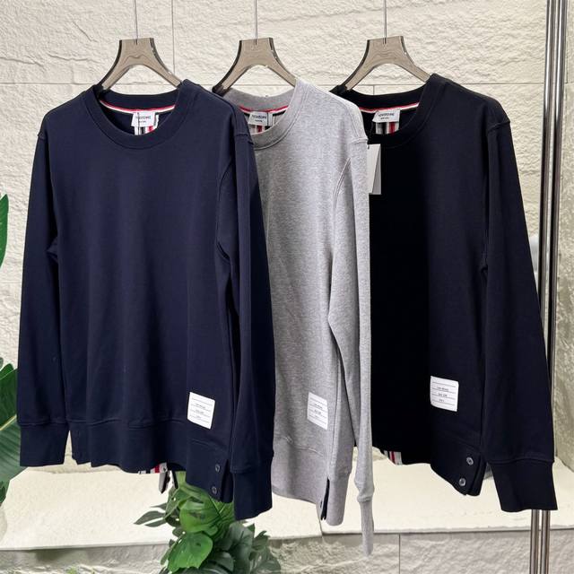 上新 高品质 支持任意对比 Thom Browne 2025春秋 情侣圆领卫衣后背彩色条纹男女潮流经典 thom Browme汤姆布朗Tb 经典秋冬款针织毛圈圆
