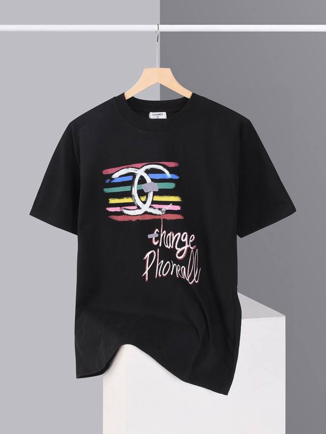 顶级版本 Chanel 香奈儿 2025Ss夏季新款 手绘印花 短袖T恤男女同款 工艺 印花 T恤现货 32支定织定染高克重纯棉面料 面料280G洗水定型处理