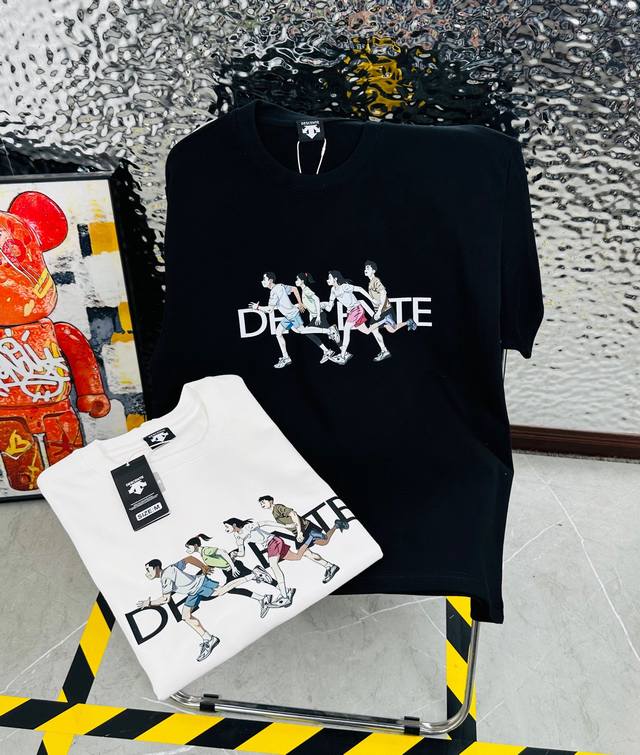descente 迪桑特25夏季新款印花休闲宽松情侣款 短袖T恤1046 细节:版本一比一复刻 吊牌 领标 水洗 面料 采用40织双纱320克面料 原版1:1高