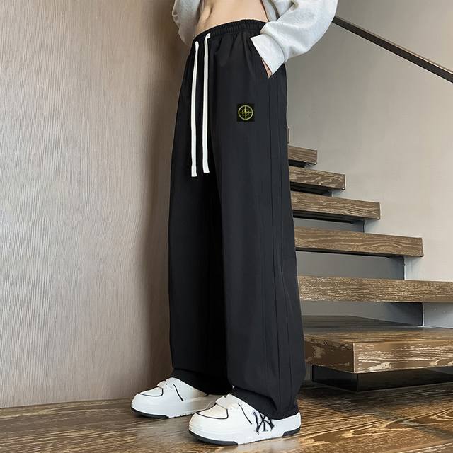 stone Island 石头岛卫裤新款织带休闲裤 百搭神裤 拖地裤 男女同款 舒适百搭 立体裁剪 手感细腻 百搭不挑人 颜色 黑色 深灰色 尺码 M-3Xl