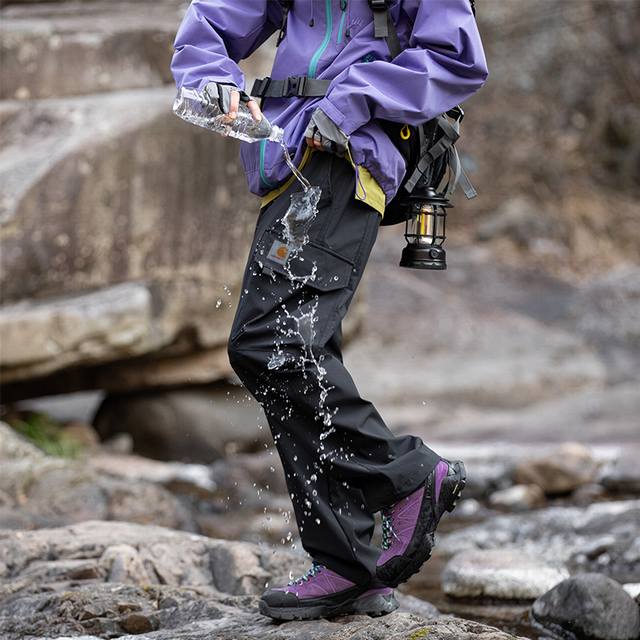 Carhartt日系工装裤 carhartt 卡哈特爆款日系工装长裤直筒裤 经典直筒裤型 宽松的版型 对于腿部的修饰特别Nice 满足日常需求同时丰富裤子的细节