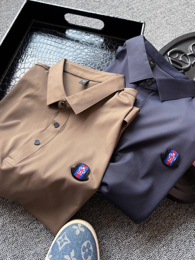 高端玩家必入 人气爆款 Moncler 蒙口专柜新品冰氧蚕丝无痕锦氨棉短袖polo衫 恒隆在售万元级 款号 2332 蒙口家今年最新顶级冰氧锦氨面料 内外全部做