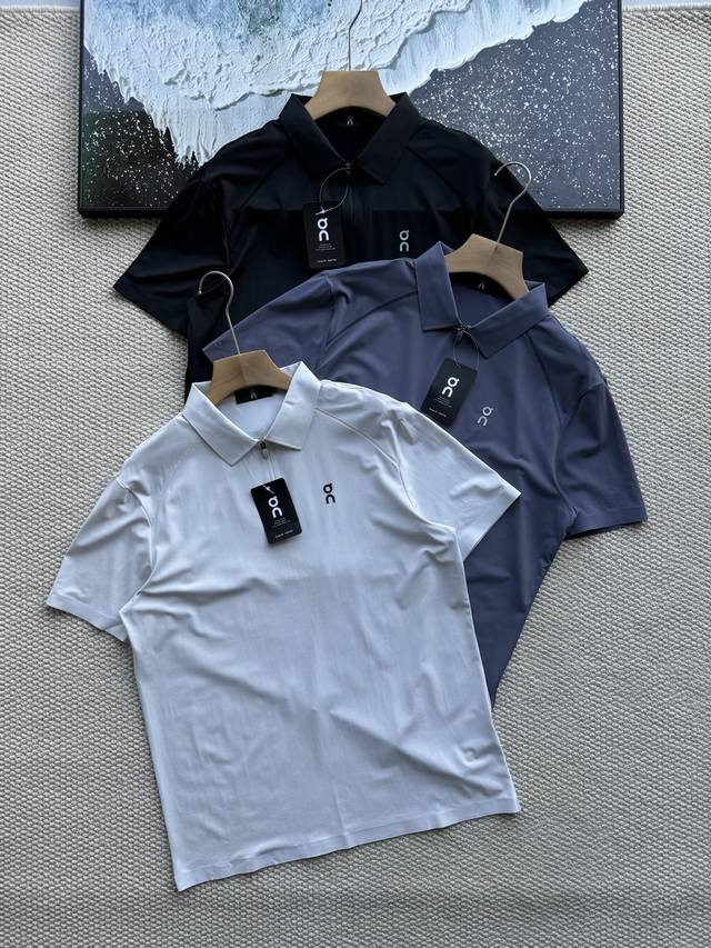 供 on昂跑男夏季polo衫速干户外运动训练健身衣跑步吸汗潮 太舒服了 户外神衣格纹肌理冰丝凉感无痕压胶速干polo~ 听起来就非常适合夏季户外运动和健身活动