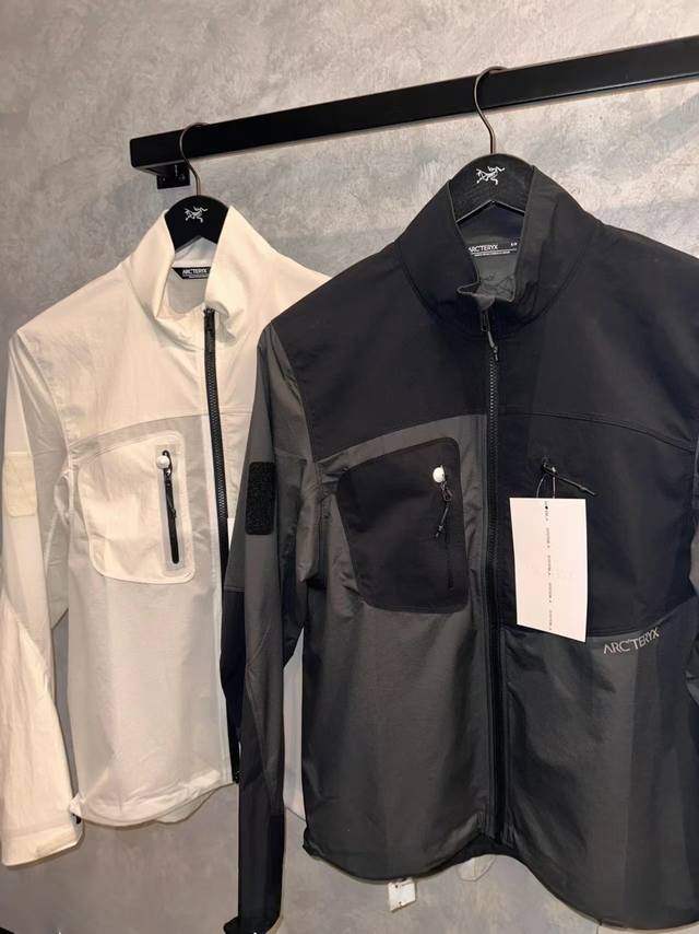 顶级复刻 庄达菲 陈昊森同款 短裤也有 arc'teryx始祖鸟限量 System_A Hangdog Jacket 男女同款防水透气立领防晒衣外套 作为风壳之