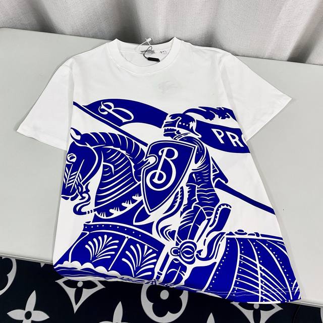 巴宝莉 战马短袖双纱26支260克纯棉 数码直喷印花 吊牌 领标 水洗麦 三标齐全 码数S-Xxl