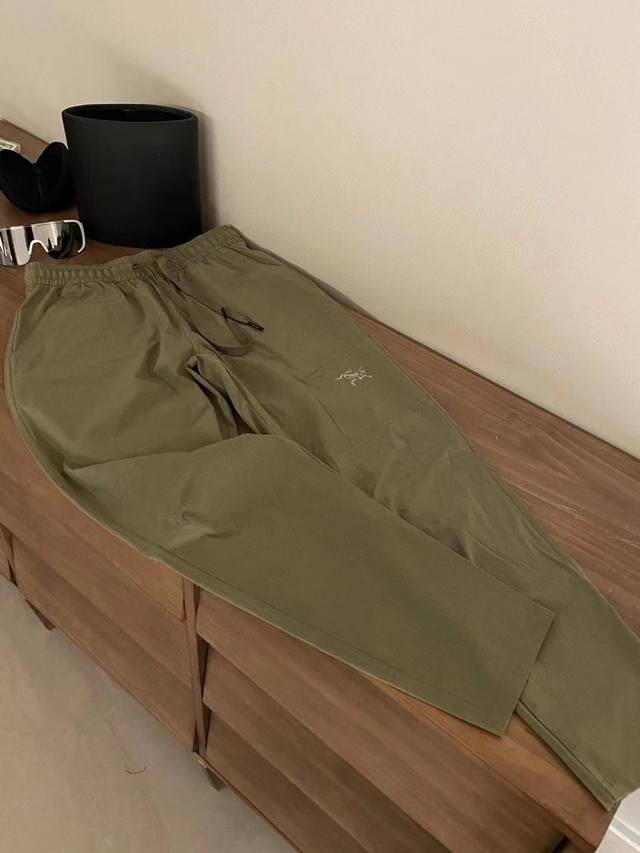 军绿