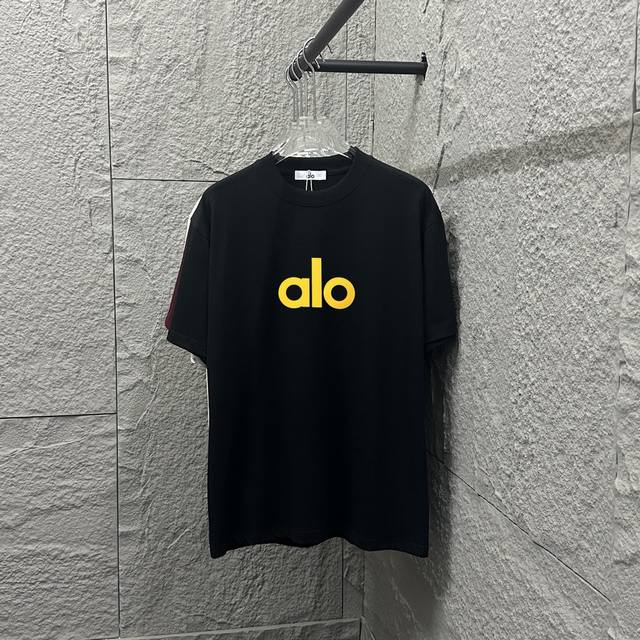 alo*2025春夏款 经典简约字母发泡工艺 个性Logo 定制双纱平纹纯棉面料 短袖T恤 男女同款 颜色 黑色 白色 花灰色 安哥拉红 浅黄色 尺码 S 90