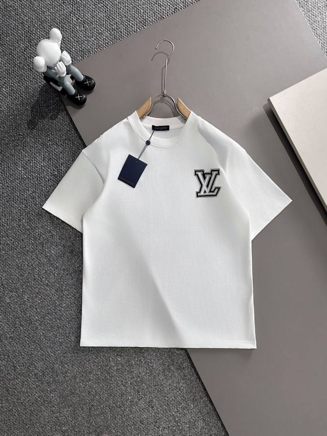 Louis Vuitton* 2025春夏款上新 原高版本 驴家Lv 面料采用270克高密度纯棉 不变形 不缩水 工艺介绍 走秀款 个性Logo前后采用万针百灵