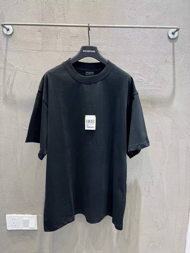 1250# 巴黎世家25Ssbalenciaga新款520便签纸限定款短袖T恤.300克面料 350克罗纹领口 宽松版型.男女同款 颜色 黑色.本白. 码数 1