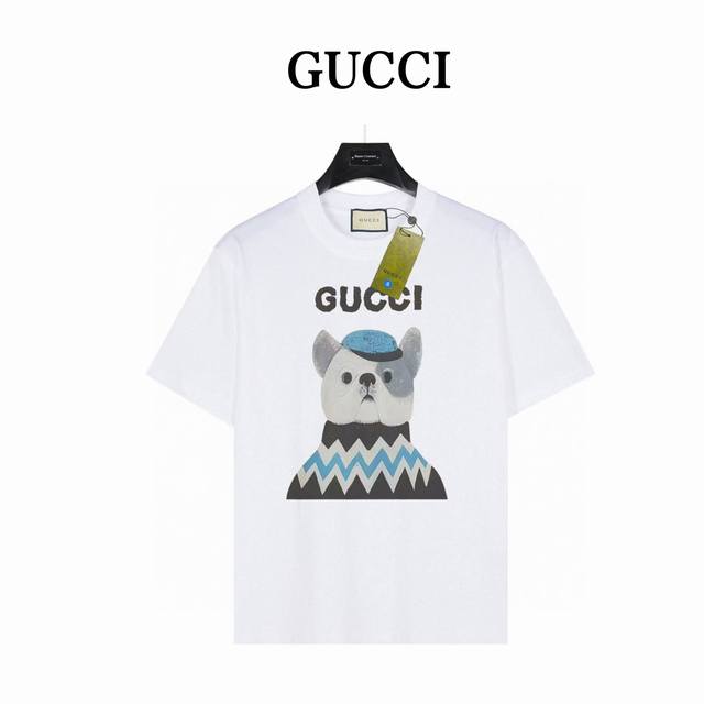 gucci 绅士小狗 短袖T恤 款号:Gg11 白色 240克重磅小落肩100%棉T恤 Os版型 宽松有型好搭配 采用精梳紧密赛络工艺 面料更耐磨 袖口以及下摆