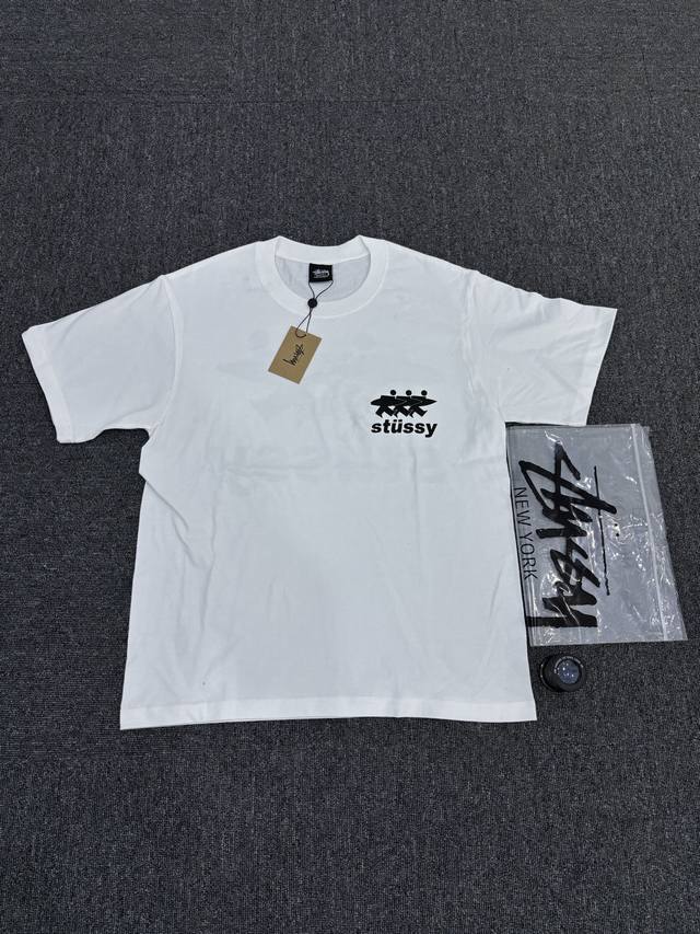 斯图西冲浪小人短袖 丝网印 圆筒布230克 款号 Xm015 尺码 S-Xl 颜色 黑色 白色 礼盒一套5 正品开版