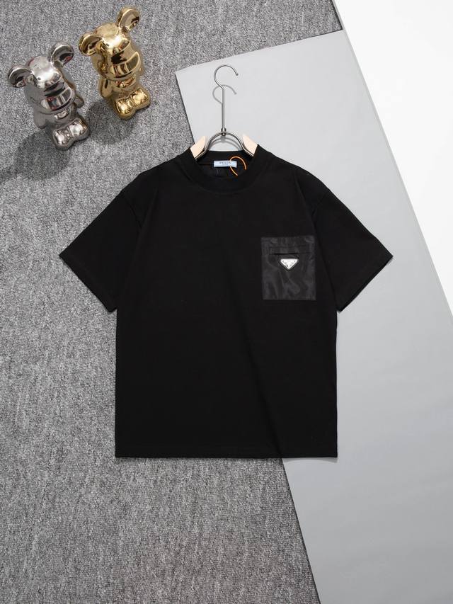 prada 普拉达 圆领短袖T恤 标志性口袋三角标识 官方同步 1:1原版开模 时尚个性 百搭潮流 纯原品质 原版洗水面料 吊牌 领标 水洗麦 三标齐全 颜色:
