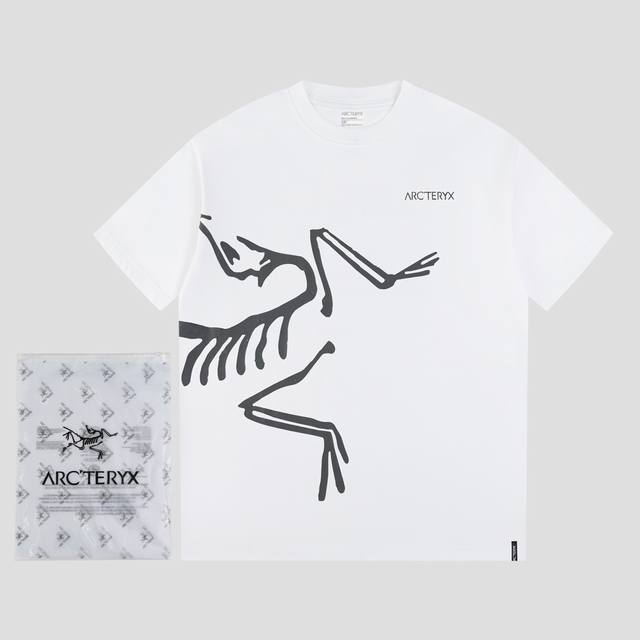 始祖鸟Ayc Teryx 款号F702-2 Fw短袖T恤 小鸟字母Logo 印花 高端32S双纱280克面料 重磅面料 定制拉架罗纹同缸同染 三标齐全 男女同款
