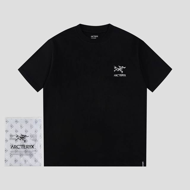 始祖鸟 Ayc Teryx F725-1 Fw短袖T恤 小鸟字母Logo刺绣 高端32S双纱280克面料 重磅面料 定制拉架罗纹同缸同染 三标齐全 男女同款 颜