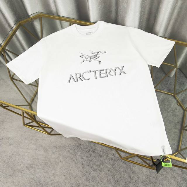 Ayc Teryx 始祖鸟] 2025Fw短袖T恤 前面小鸟字母Logo高级印花 高端32S双纱280克面料 重磅面料 定制拉架罗纹同缸同染 三标齐全 男女同款