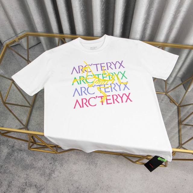 Ayc Teryx 始祖鸟] 2025Fw短袖T恤 小鸟字母Logo高级彩色印花 高端32S双纱280克面料 重磅面料 定制拉架罗纹同缸同染 三标齐全 男女同款