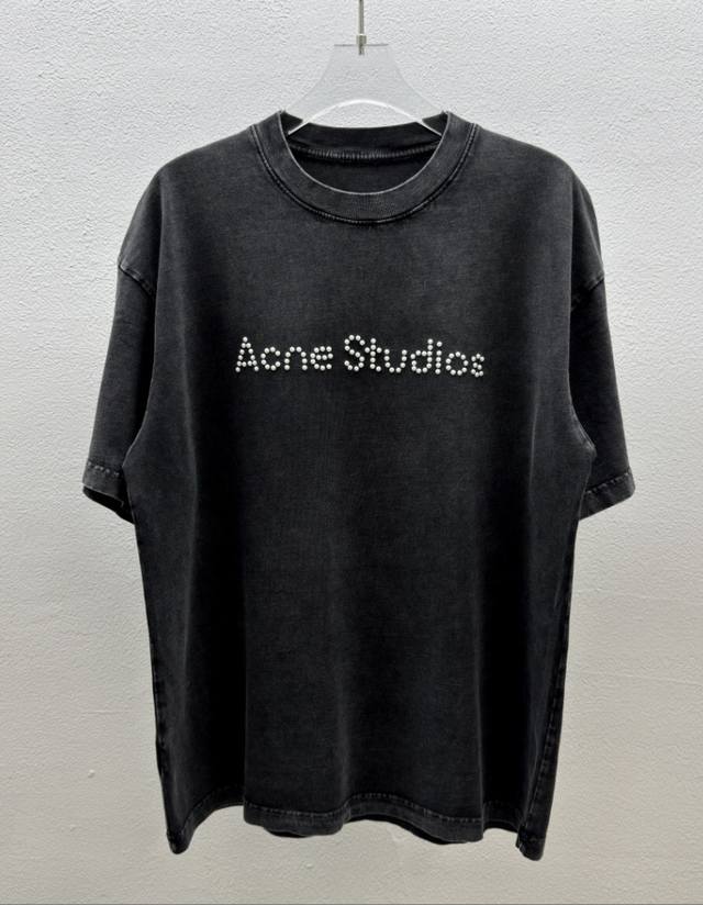 Acne Studios圆领T恤 简约珍珠款 280克全棉双股精纱洗旧面料 宽松 S版型裁剪 符合当下的潮流审美 大大地 一件包容性强 随意上身就能轻松凹出造型