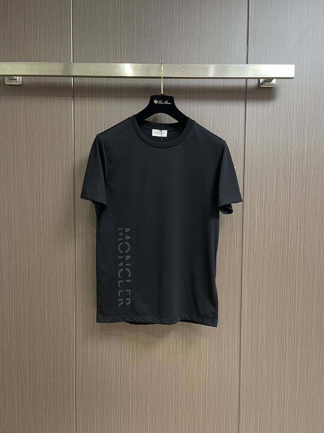 moncler 早春新款品牌标识印花圆领短袖T恤 3D数码直喷工艺 精品品质短袖 采用进口高端订制260克纯棉面料 尺码 S Xl 宽松版下单报身高体重