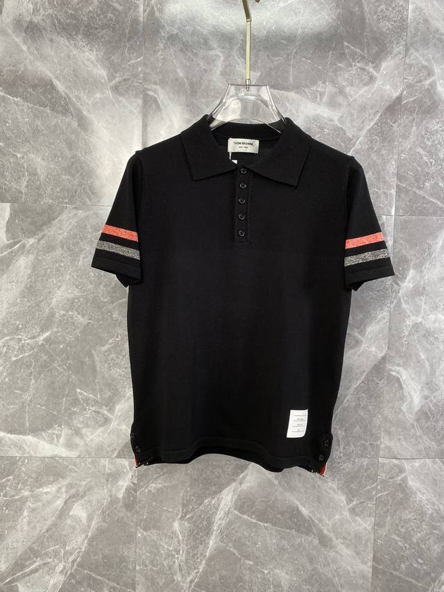 thom Browne 汤姆布朗 拼色针织polo衫 升级 灵感源自八十年代复古 原版面料 官方同款 针织 polo衫 定制 网纱毛衣针织面料 手感非常舒服 春