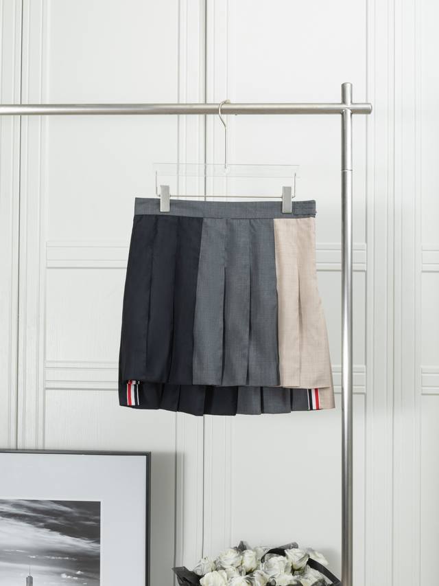 原单狠货 最高版本 2 天出货 thom Browne:三拼色百褶短裙 1:1 原版定制面料 辅料 颜色: 灰色 黑色 尺码 0123 码