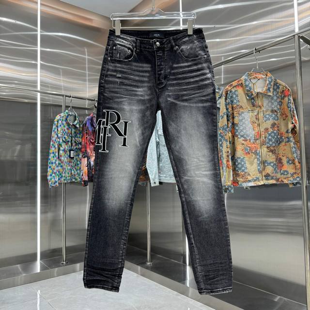 Amiri 字母刺绣工艺街头潮流修身小脚弹力牛仔裤 颜色 黑色 码数 30 32 34 36 38