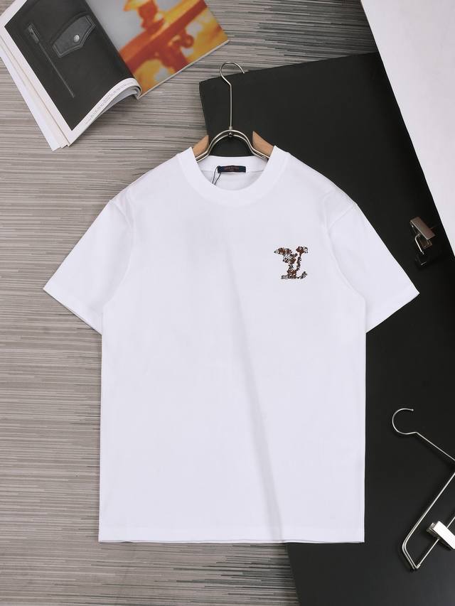 LV 甄选260克定制面料 顶级品质 精制丝网印 澳钻点缀工艺 男女同款 尺码 S M L Xl Xxl 五个码 颜色 黑色 白色