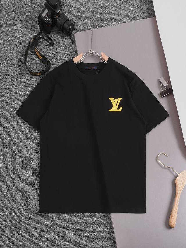 LV 甄选260克定制面料 顶级品质 定制绒面发泡压花工艺 男女同款 尺码 S M L Xl Xxl 五个码 颜色 黑色 白色