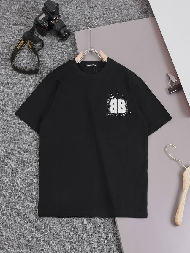 Bal 巴黎 甄选260克定制面料 顶级品质 精制网点丝印 字母绒面发泡工艺 男女同款 尺码S M L Xl Xxl 五个码 颜色 黑色 白色