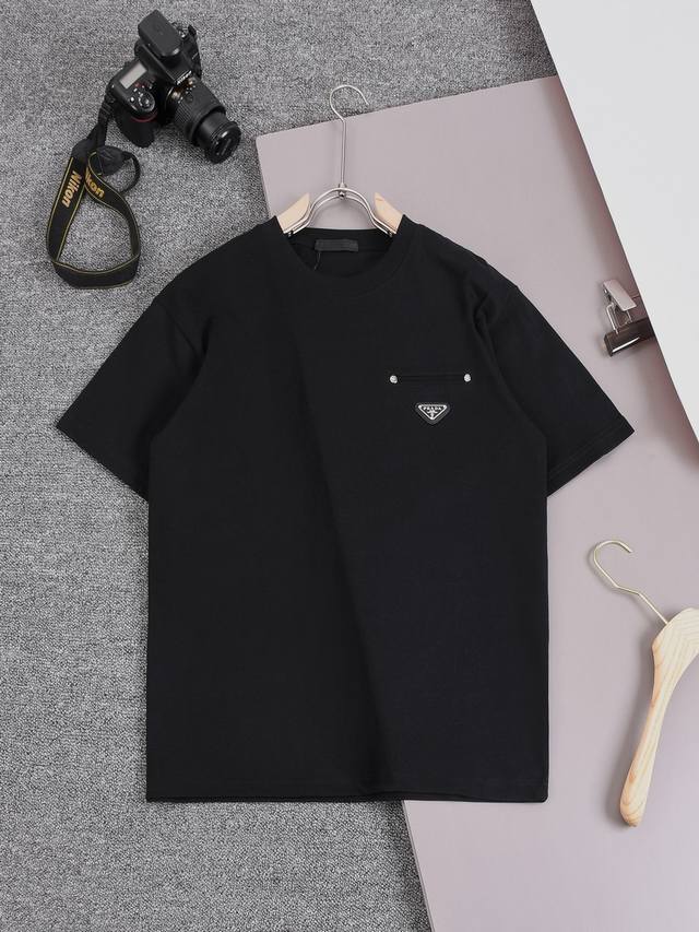 pad 甄选260克定制面料 顶级品质 定制三角标 五金撞钉点缀 男女同款 尺码S M L Xl Xxl 五个码 颜色 黑色 白色